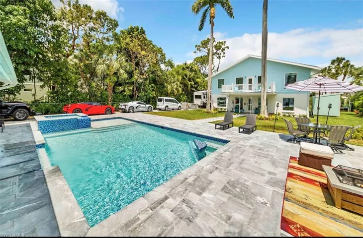 27237 Rio Vista Circle, Bonita Springs, Florida 34135