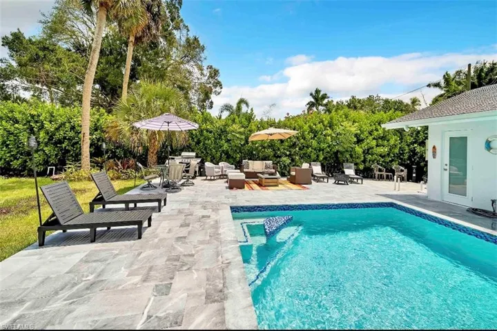 27237 Rio Vista Circle, Bonita Springs, Florida 34135