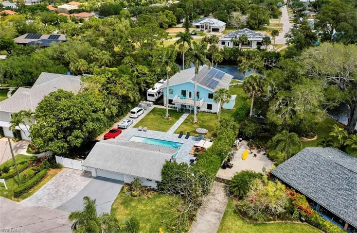 27237 Rio Vista Circle, Bonita Springs, Florida 34135