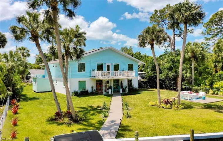 27237 Rio Vista Circle, Bonita Springs, Florida 34135