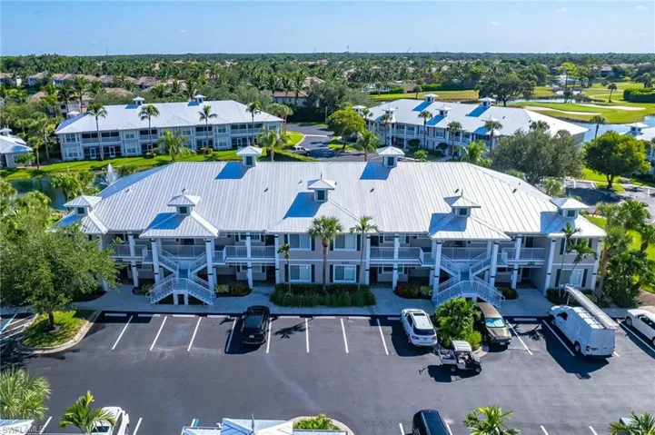 Aerial view of apartment complex / building