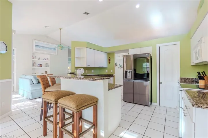 1945 Crown Pointe Blvd, Naples, Florida 34112
