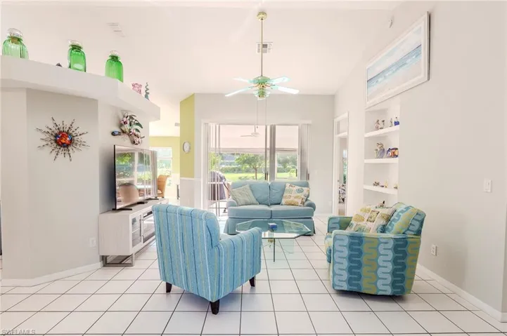 1945 Crown Pointe Blvd, Naples, Florida 34112