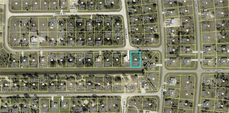 1058  Chadwick  AVE, Lehigh Acres, FL 33974