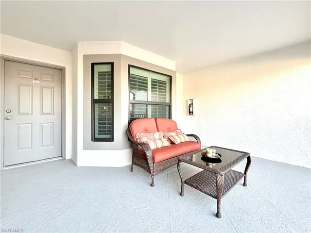 Front Lanai