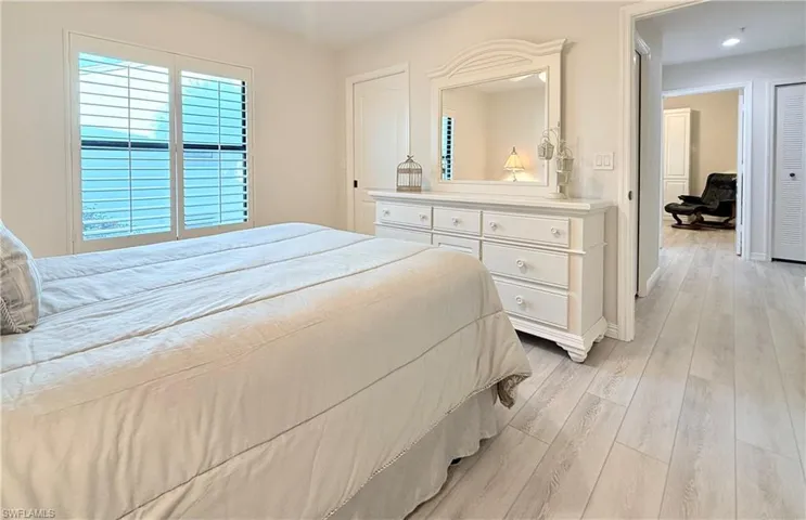 8380  Heritage Links  CT, Naples, FL 34112