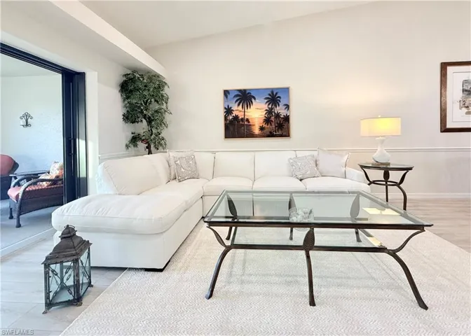 8380  Heritage Links  CT, Naples, FL 34112
