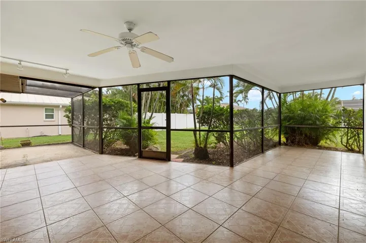 3824 Se 7th Ave, Cape Coral Fl 33904