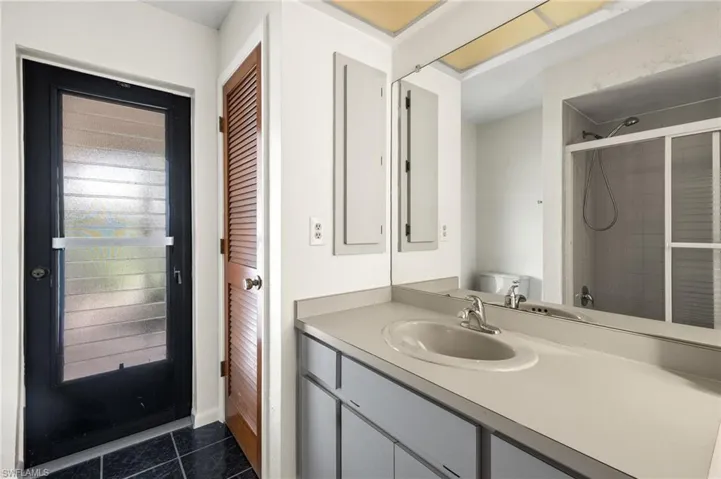 3824 Se 7th Ave, Cape Coral Fl 33904