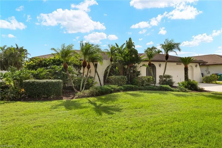 3824 Se 7th Ave, Cape Coral Fl 33904