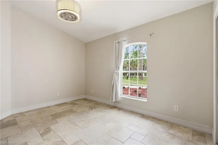3021 14th Ave Se, Naples, Florida 34117