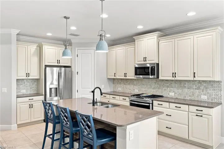 17780 Spanish Harbour Ct, Fort Myers, Florida 33908