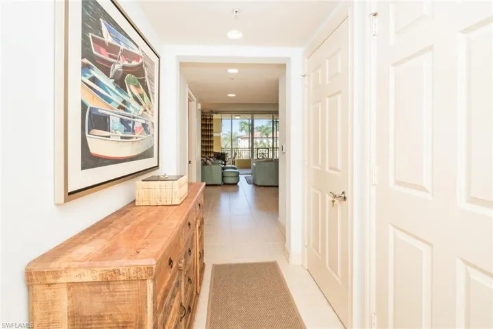 Spacious condo for a 1 bedroom 2 bath condo