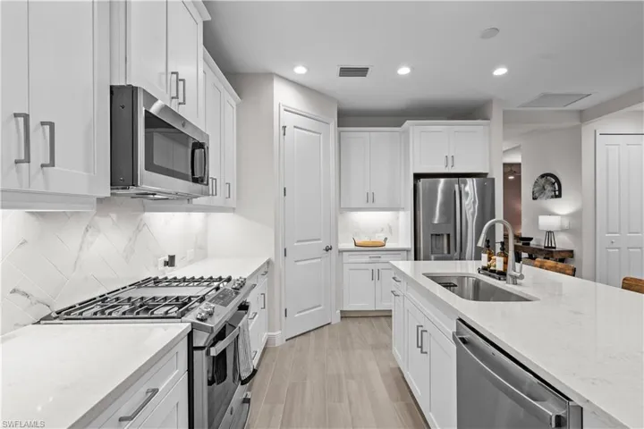 11671 Solano Dr, Fort Myers, Florida 33966