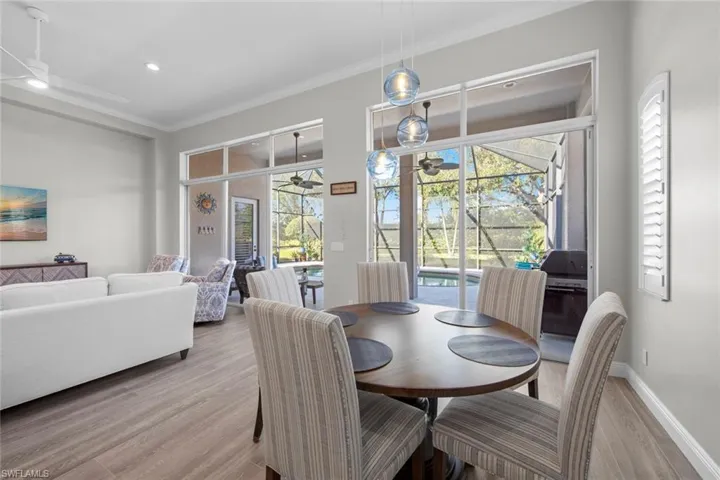 Dining area w/great view of lanai