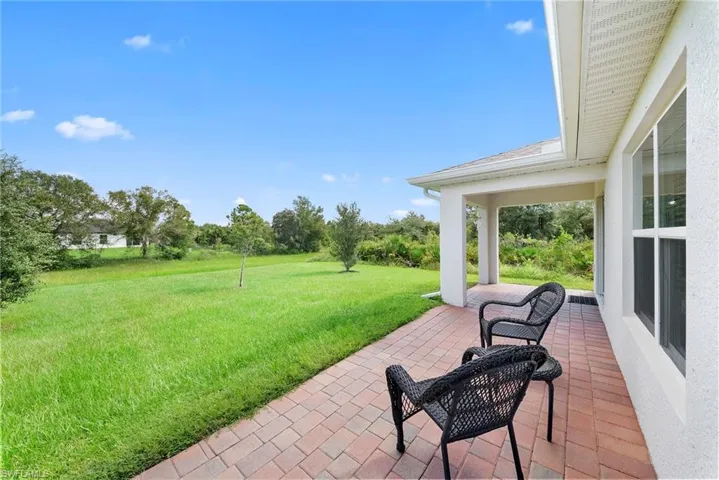 544 Woodview Dr, Lehigh Acres, Florida 33972