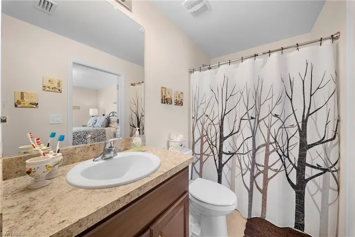 544 Woodview Dr, Lehigh Acres, Florida 33972
