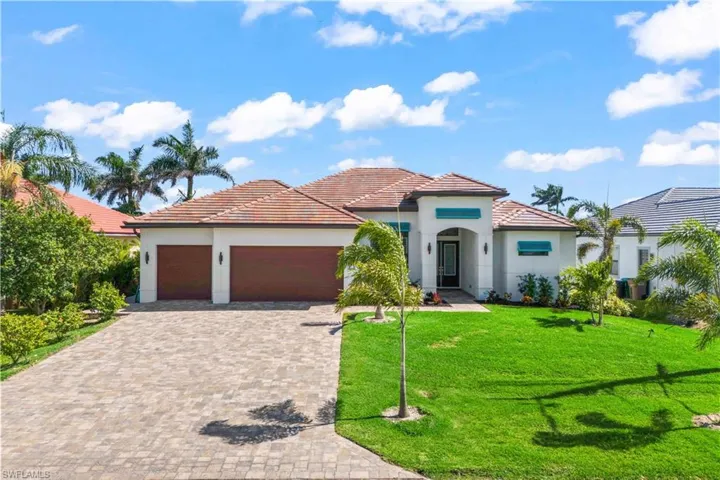 Daylight front view of this beautiful home!