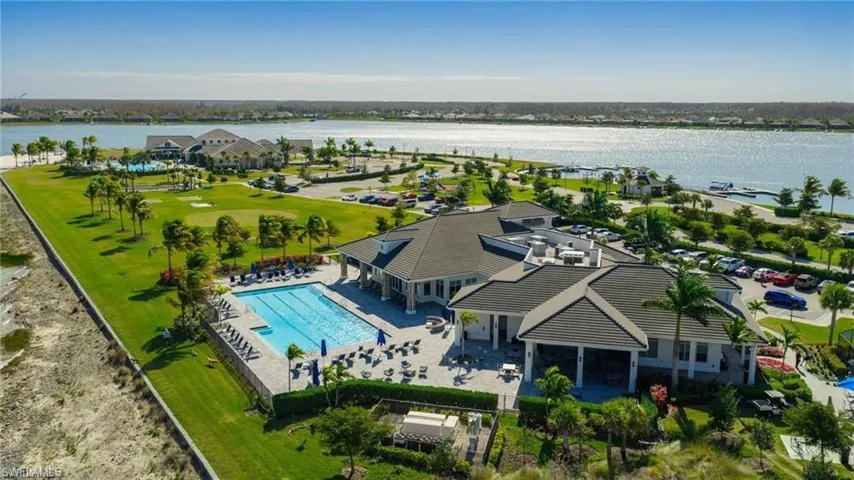 13556 Blue Bay Cir, Fort Myers, Florida 33913