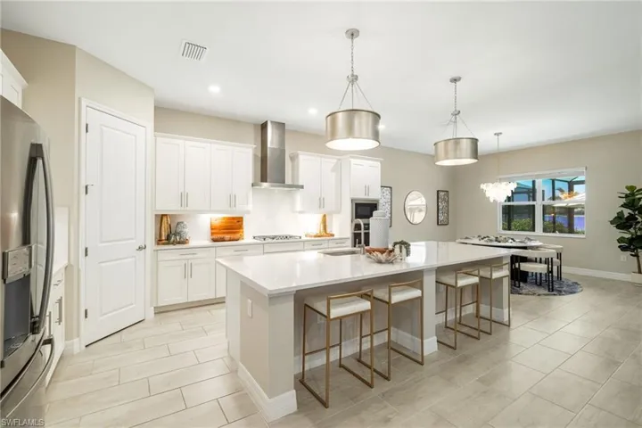 13556 Blue Bay Cir, Fort Myers, Florida 33913