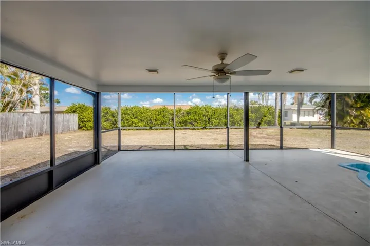 Large screened lanai