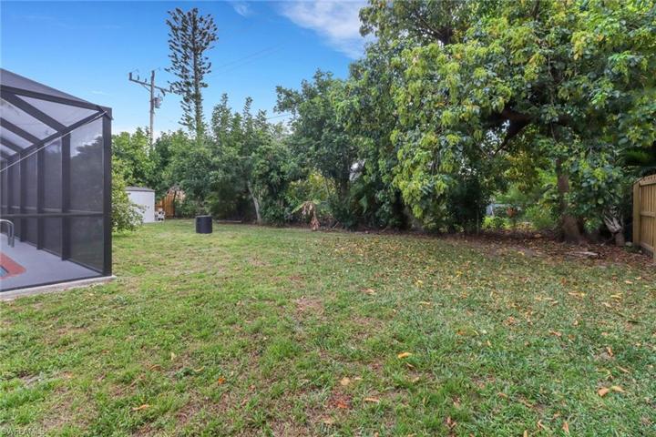 206  Cape Coral W PKWY, Cape Coral, FL 33914