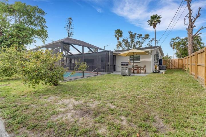 206  Cape Coral W PKWY, Cape Coral, FL 33914