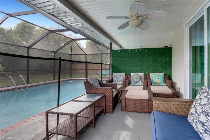 206  Cape Coral W PKWY, Cape Coral, FL 33914