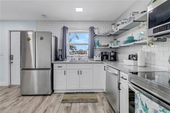 206  Cape Coral W PKWY, Cape Coral, FL 33914