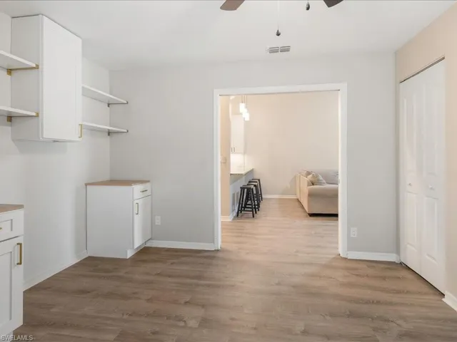 3rd bedroom can double as an office