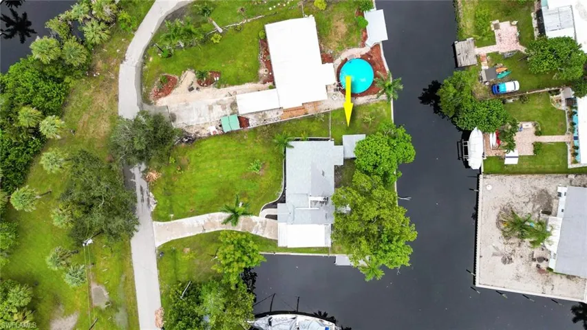 1152  Harbor  DR, North Fort Myers, FL 33917