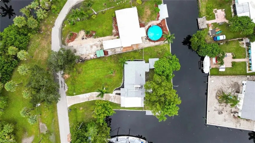 1152  Harbor  DR, North Fort Myers, FL 33917