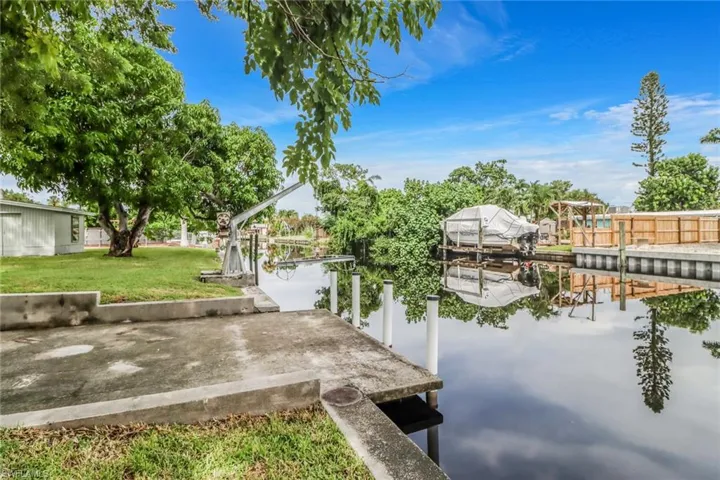 1152  Harbor  DR, North Fort Myers, FL 33917