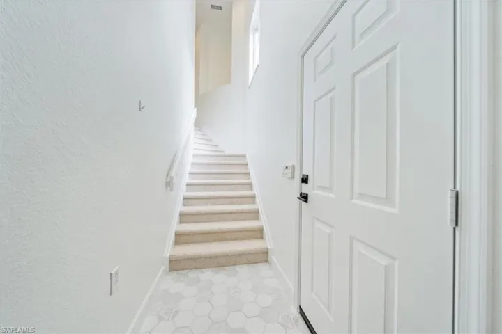 7134  BLUE JUNIPER CT  , Naples, FL 34109