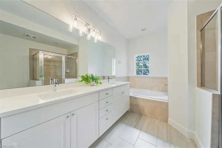 7134  BLUE JUNIPER CT  , Naples, FL 34109