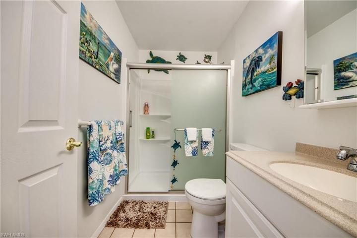 Guest bedroom