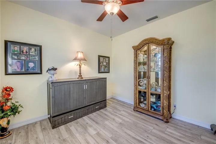 3701 Sw 5th St, Cape Coral Fl 33991