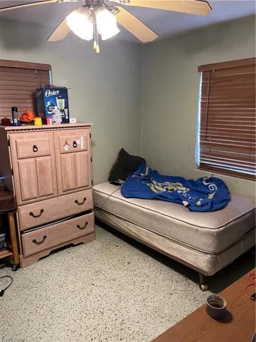 Bedroom with ceiling fan
