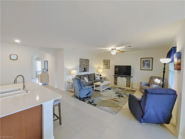 3324 Acapulco Cir, Cape Coral Fl 33909