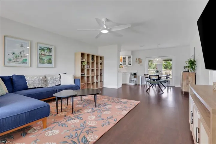 2593 Poinciana St, Naples, Florida 34105