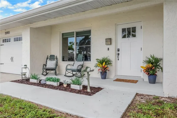 2593 Poinciana St, Naples, Florida 34105