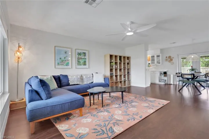 2593 Poinciana St, Naples, Florida 34105