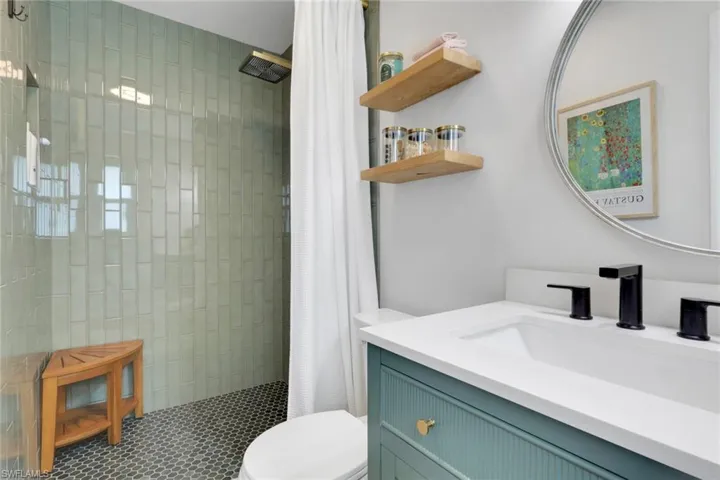 2593 Poinciana St, Naples, Florida 34105