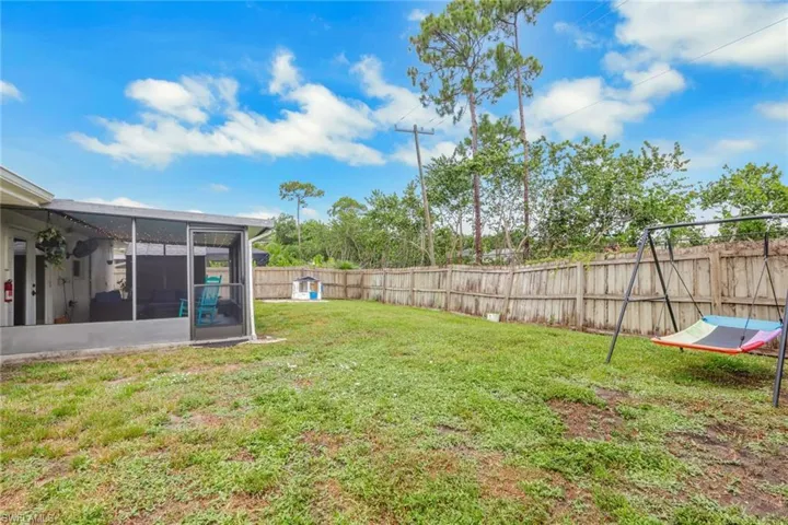 2593 Poinciana St, Naples, Florida 34105