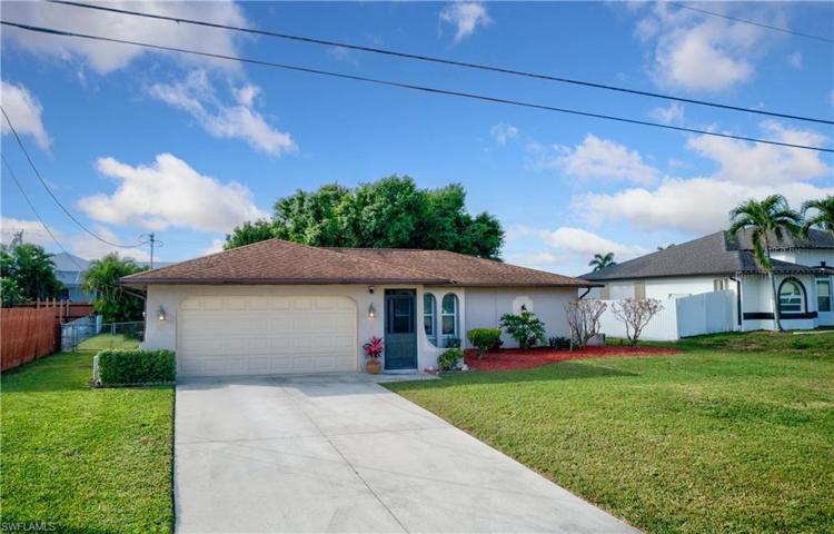 1032 NE Van Loon LN, CAPE CORAL FL 33909