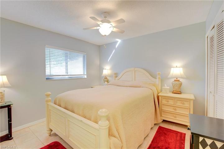 1032 NE Van Loon LN, CAPE CORAL FL 33909