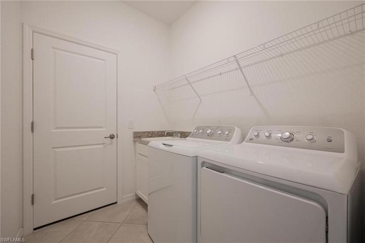 3417 Nombella CT, FORT MYERS FL 33905