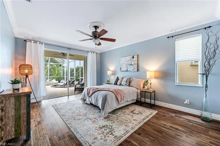 FIRST FLOOR MASTER BEDROOM