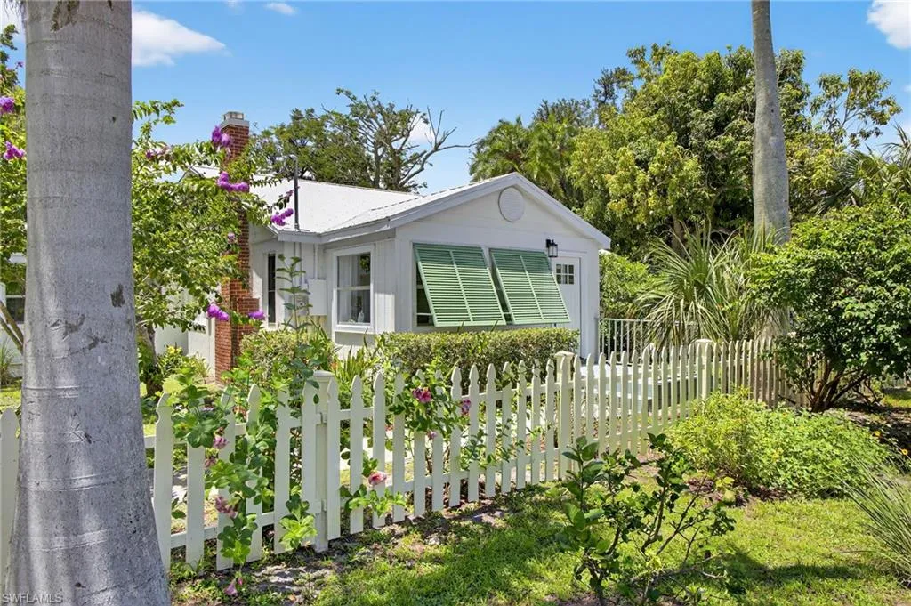 3461 Edgewood AVE, Fort Myers, FL 33916,225063507