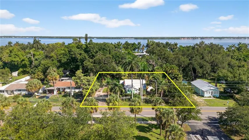 Aerial view of property's location with property boundaries highlighted River